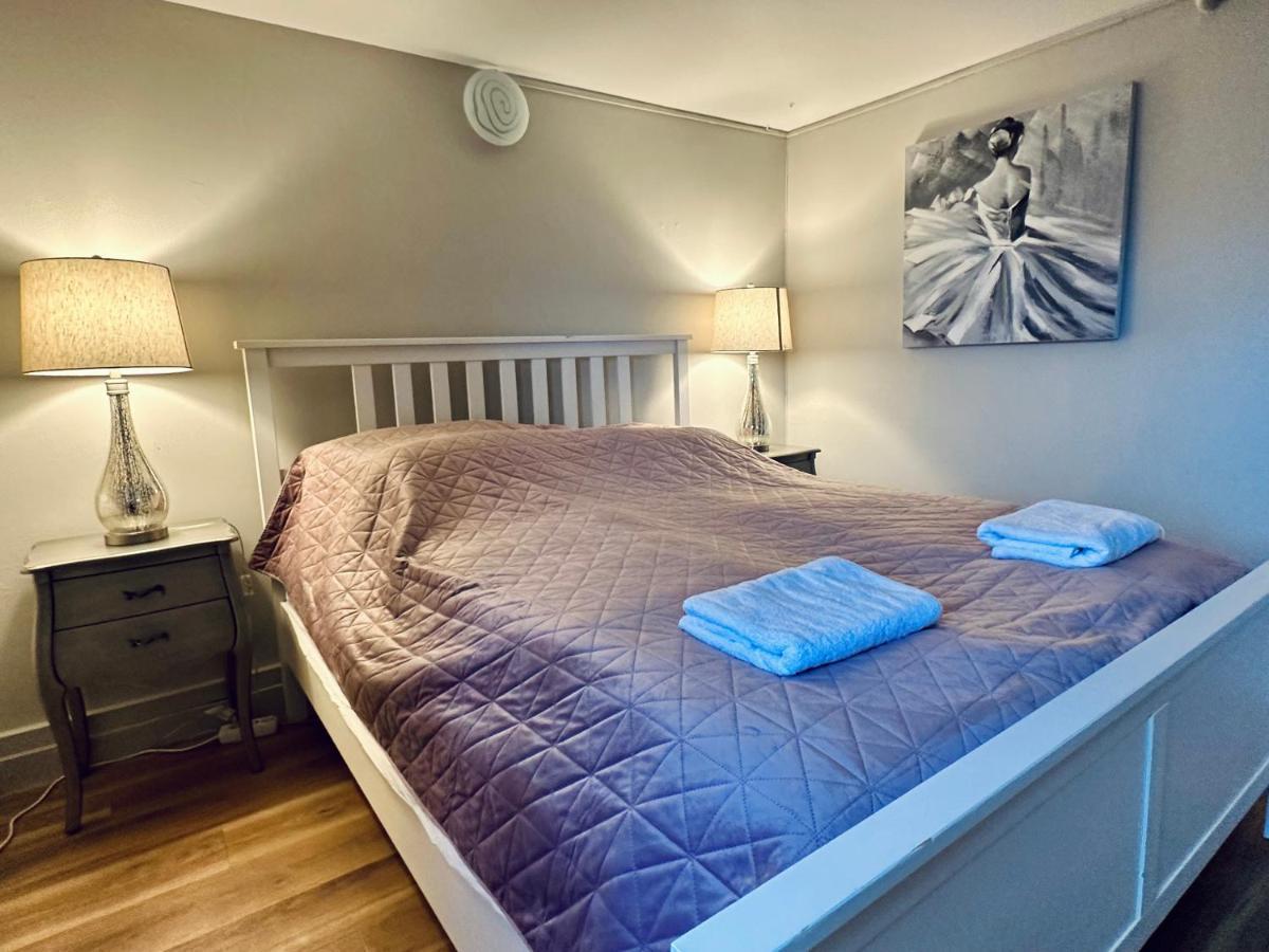 Castle Inn Apartments - Downtown Keflavik Luaran gambar