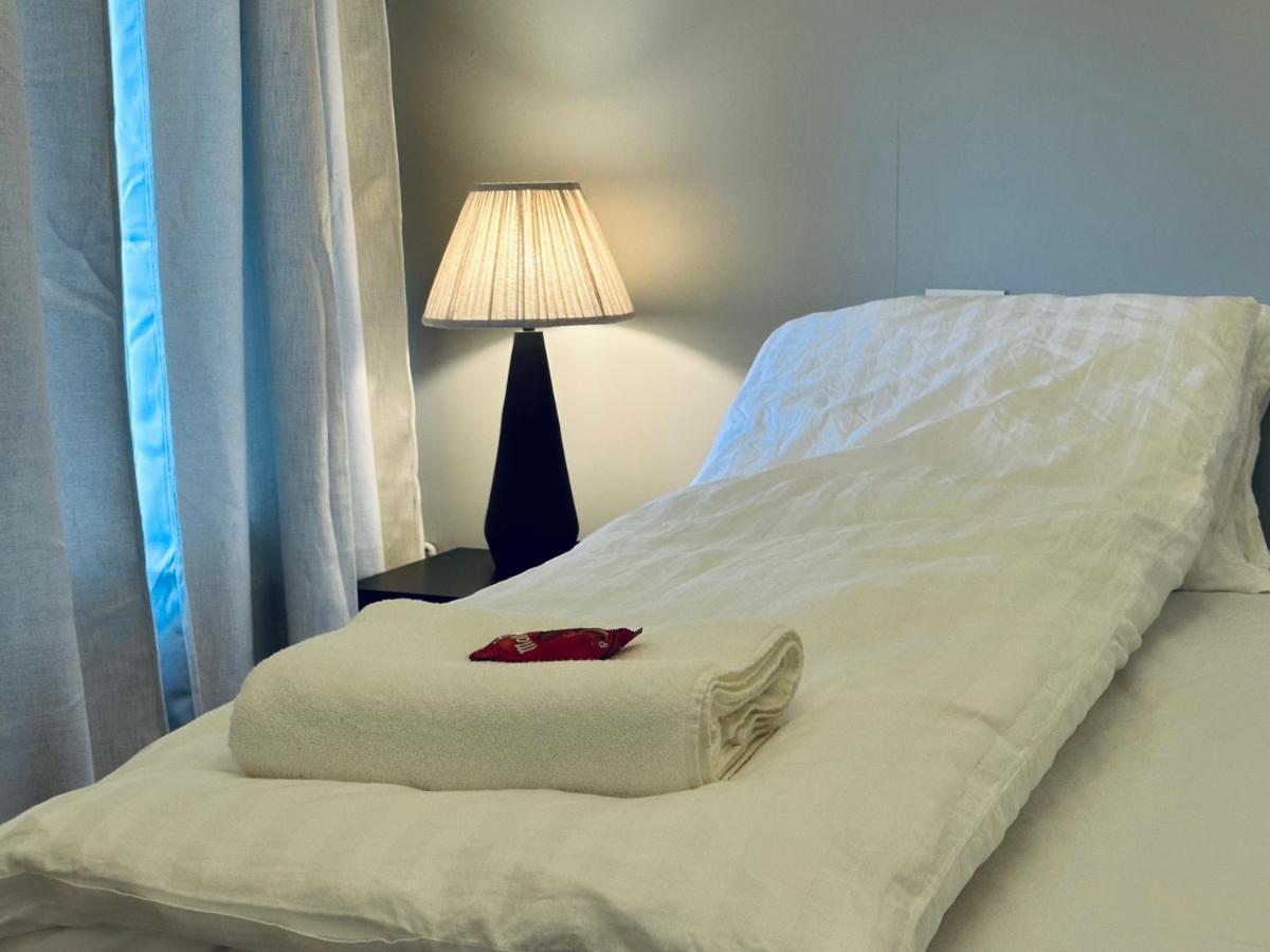 Castle Inn Apartments - Downtown Keflavik Luaran gambar